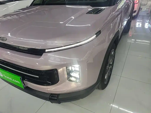 Geely ICON — Фото автомобиля 23