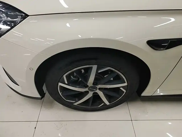BYD Seal 07 DM-i — Фото автомобиля 22