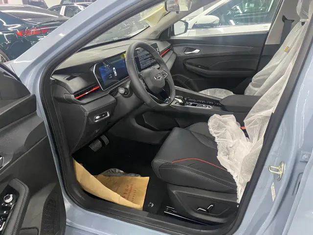 Geely Binrui — Фото автомобиля 4