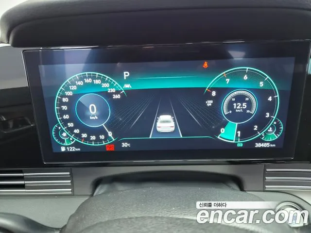 Hyundai Grandeur New — Фото автомобиля 13