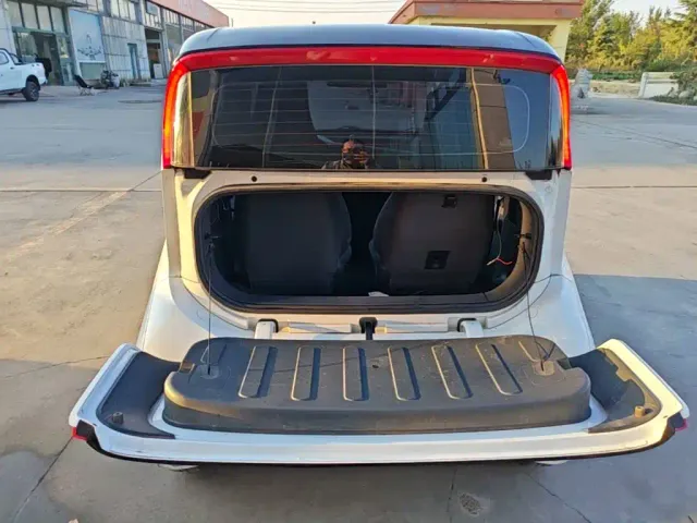 Wuling NanoEV — Фото автомобиля 18