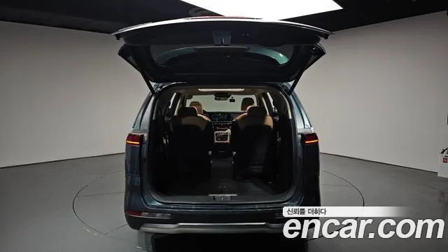 Kia Canival Carnival 4 поколение Бензин 9 мест Signature — Фото автомобиля 20