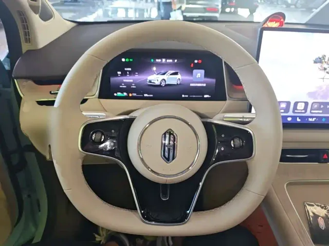 Shangjie SUV — Фото автомобиля 10