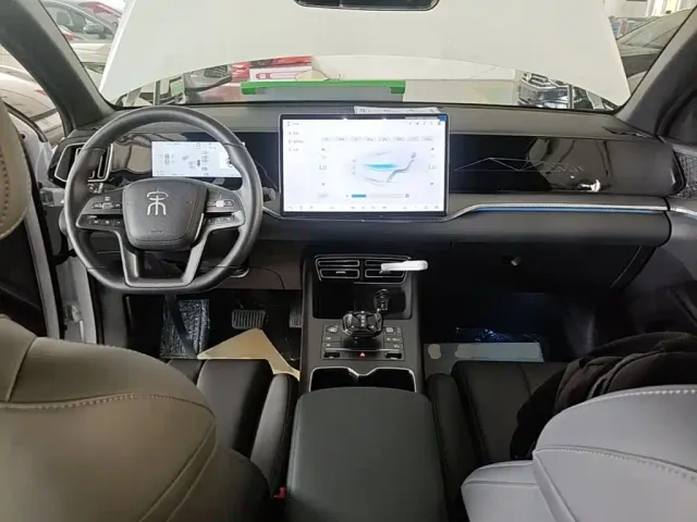 BYD Song Pro — Фото автомобиля 9