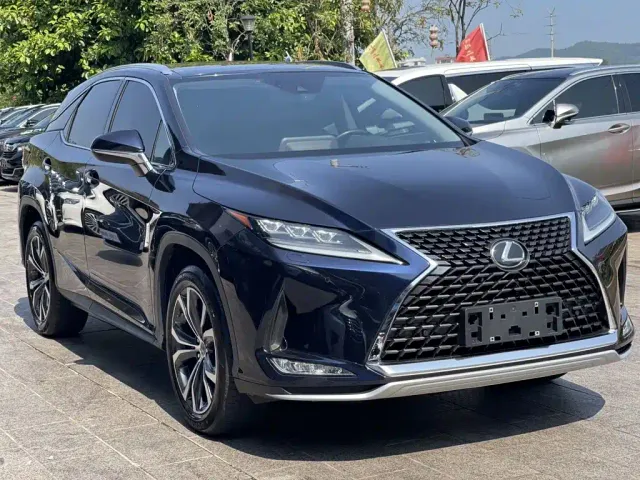 Lexus RX — Фото автомобиля 3