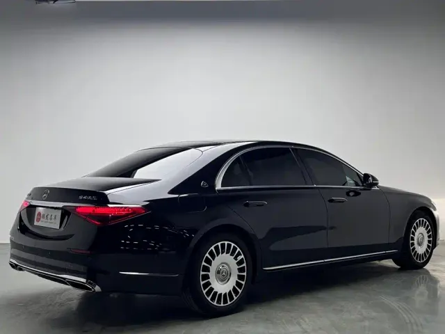 Mercedes-Benz S-Class — Фото автомобиля 16