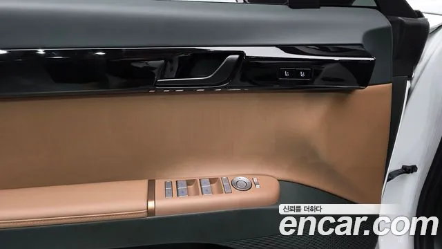 Hyundai Grandeur GN7 — Фото автомобиля 20