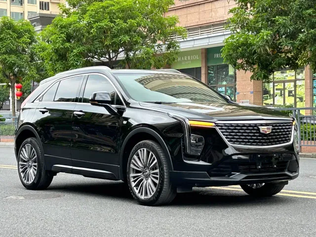 Cadillac XT4 — Фото автомобиля 3