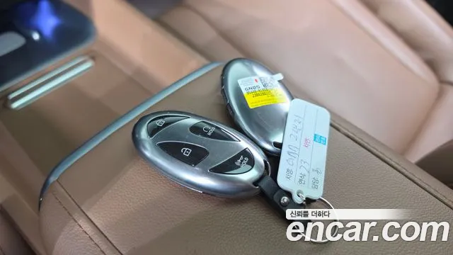 Hyundai Grandeur Grandeur (GN7) 2.5 Бензин 2WD — Фото автомобиля 3