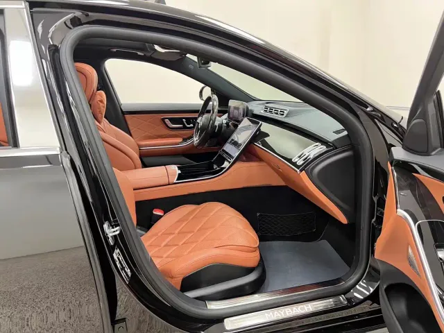 Mercedes-Benz Maybach S-Class — Фото автомобиля 28