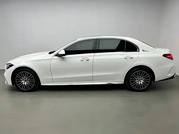 Mercedes-Benz C-Class — Фото автомобиля 3