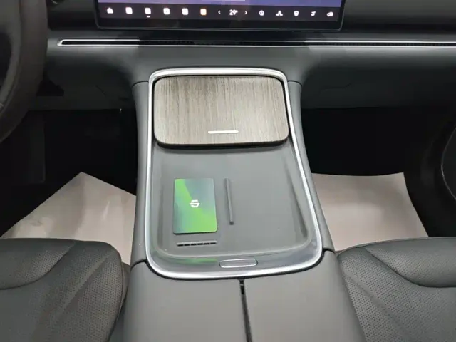 Leapmotor C11 — Фото автомобиля 13