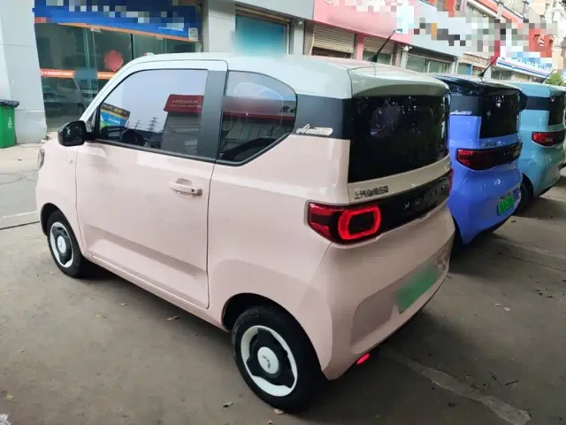 Wuling Hongguang Mini EV — Фото автомобиля 4
