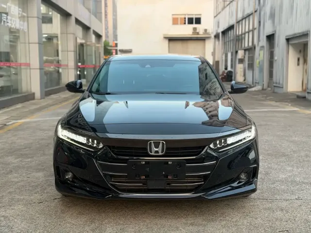 Honda Accord — Фото автомобиля 2