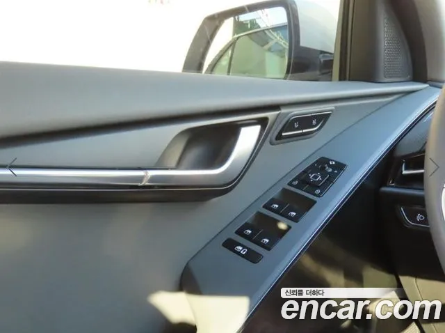 Kia Niro The All New — Фото автомобиля 14