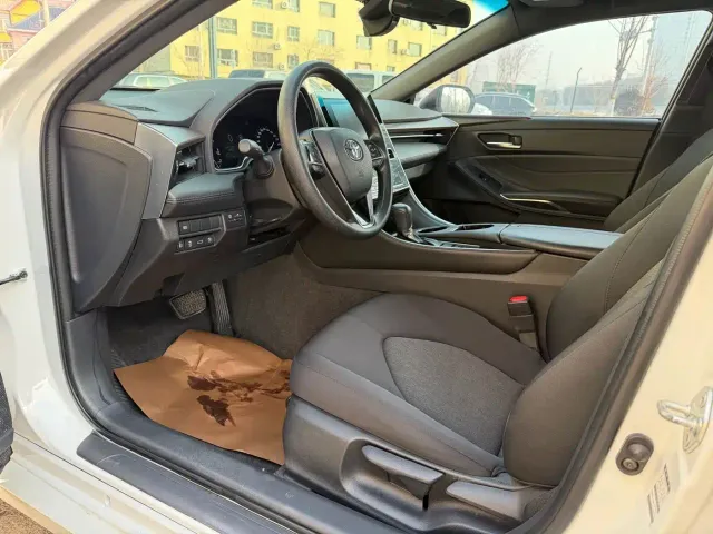 Toyota Avalon — Фото автомобиля 6