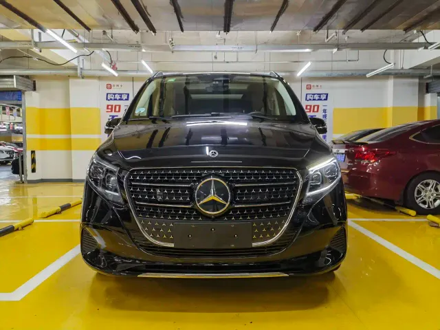 Mercedes-Benz V-Class — Фото автомобиля 2