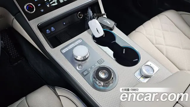 Genesis GV80 — Фото автомобиля 12