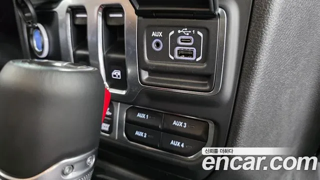 Jeep Wrangler Wrangler (JL) 2.0 Rubicon 2 двери — Фото автомобиля 30