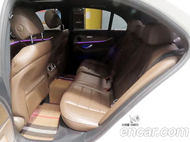 Mercedes-Benz E-Class W213 — Фото автомобиля 16