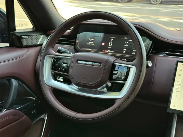 Land Rover Range Rover — Фото автомобиля 19