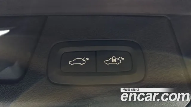 Volvo XC60 Generation 2 — Фото автомобиля 23