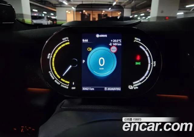 MINI Cooper Cooper Electric — Фото автомобиля 8