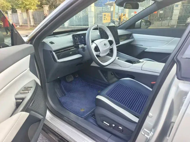 Dongfeng eπ 007 — Фото автомобиля 4