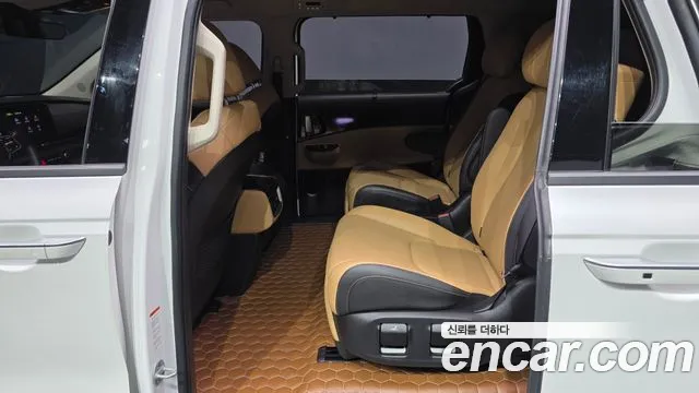 Kia Canival Carnival 4 поколение Дизель 7 мест Signature — Фото автомобиля 12