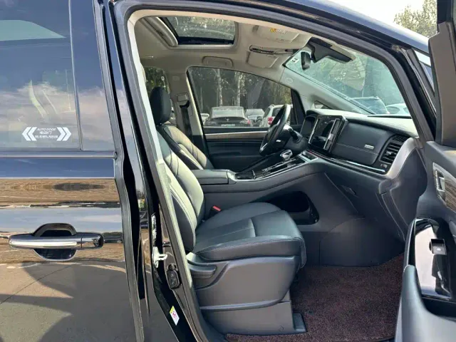 GAC Trumpchi M8 — Фото автомобиля 18