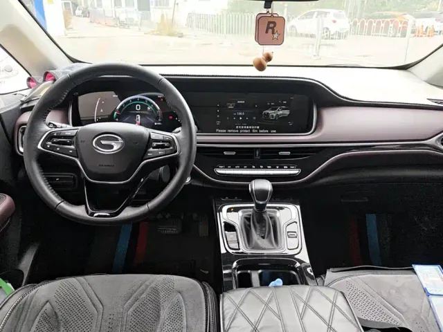 GAC Trumpchi M6 — Фото автомобиля 12