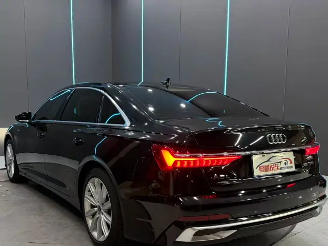 Audi A6L — Фото автомобиля 8