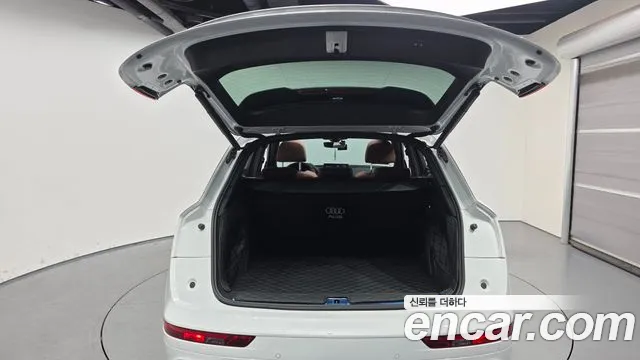 Audi Q5 45 TFSI quattro Premium — Фото автомобиля 20