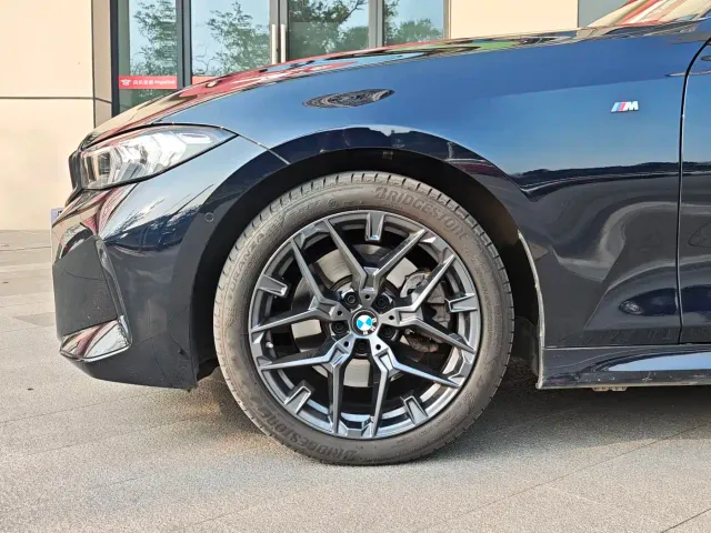BMW 3 Series — Фото автомобиля 6