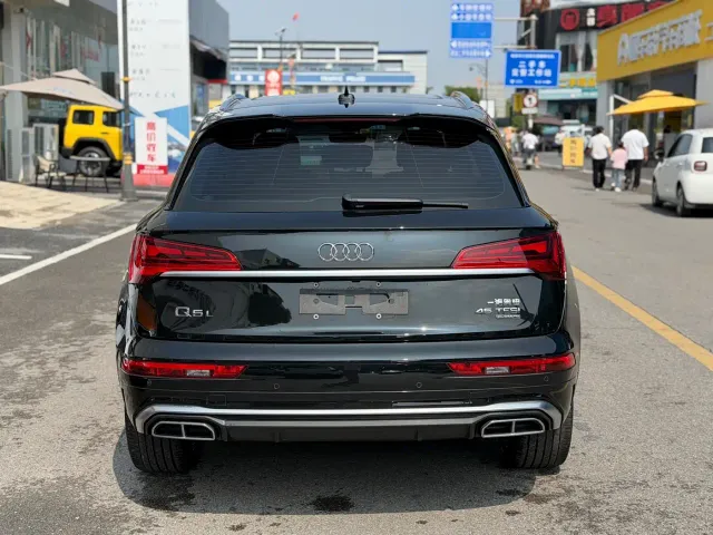 Audi Q5L — Фото автомобиля 4