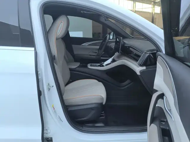 BYD Song Pro — Фото автомобиля 8