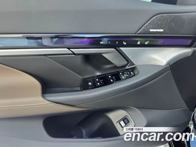 BMW 5 Series G60 — Фото автомобиля 18