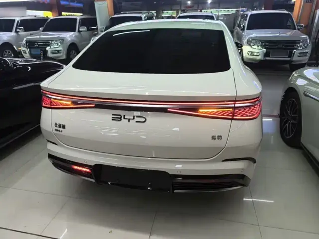 BYD Seal — Фото автомобиля 5