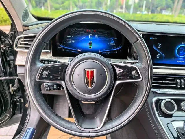 Hongqi H9 — Фото автомобиля 6