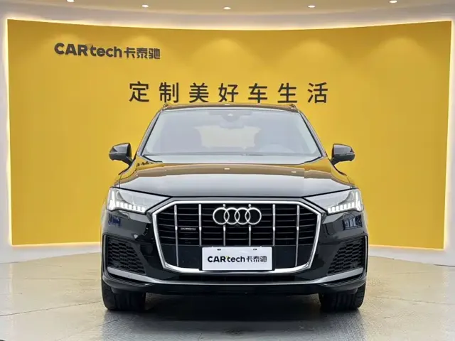 Audi Q7 — Фото автомобиля 3