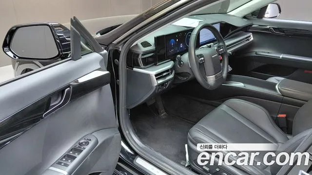 Hyundai Grandeur GN7 — Фото автомобиля 10