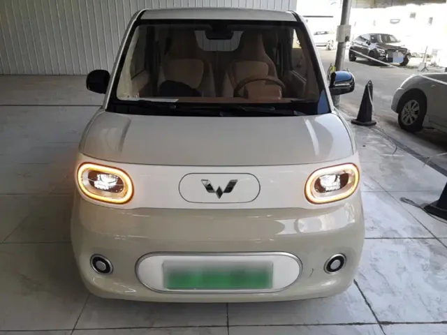 Wuling Hongguang Mini EV — Фото автомобиля 2