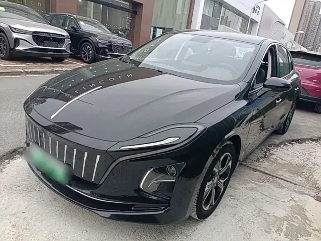 Фотография автомобиля — Hongqi E-QM5