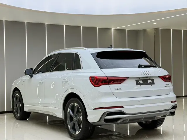Audi Q3 — Фото автомобиля 8