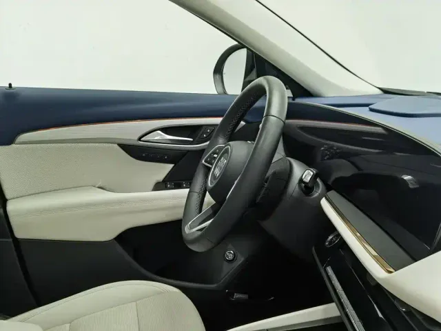 Buick Envision Plus — Фото автомобиля 22