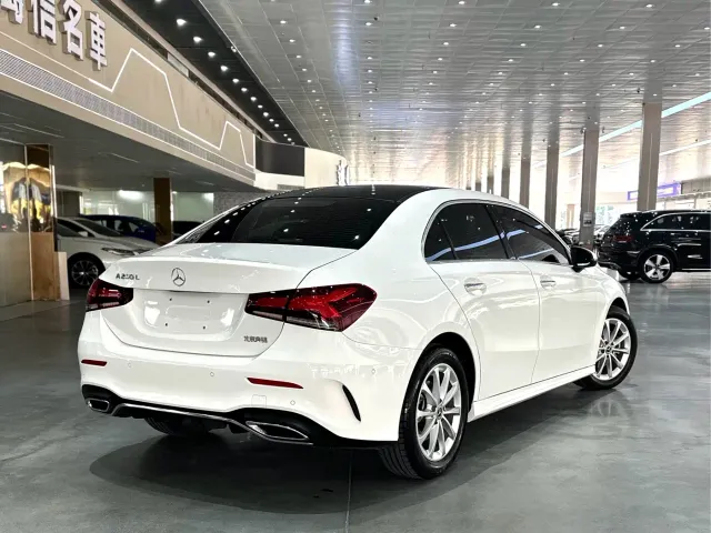 Mercedes-Benz A-Class — Фото автомобиля 14