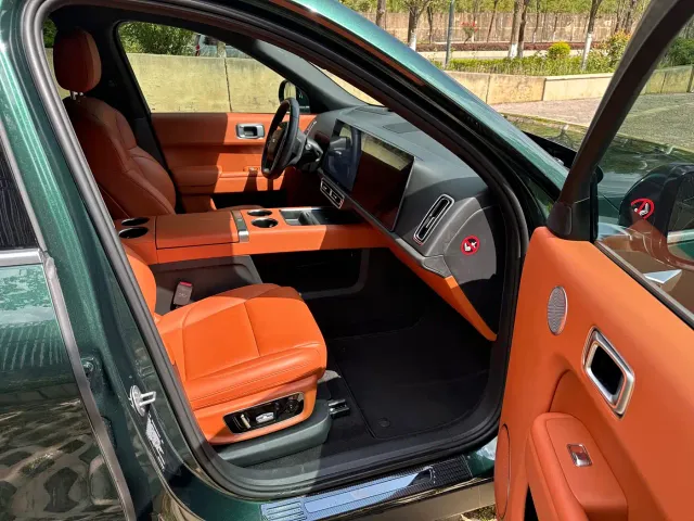 Li Auto Li Xiang L9 2022 Max — Фото автомобиля 14