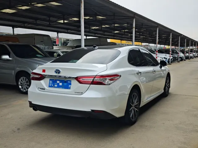 Toyota Camry — Фото автомобиля 9