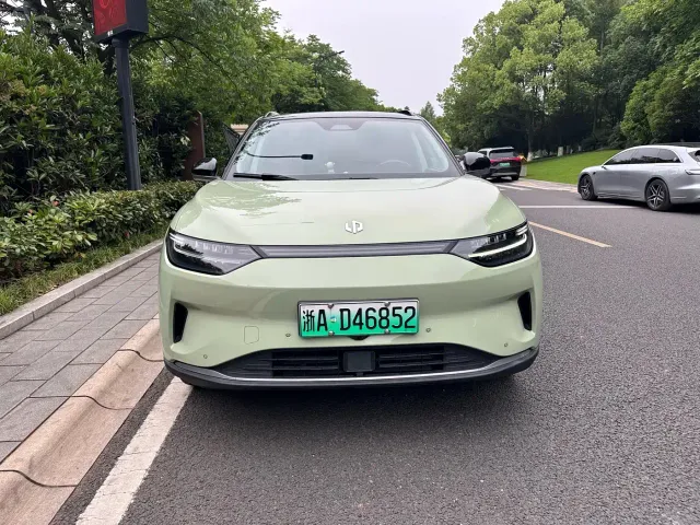 Leapmotor C11 — Фото автомобиля 2