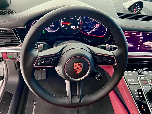 Porsche Panamera — Фото автомобиля 16